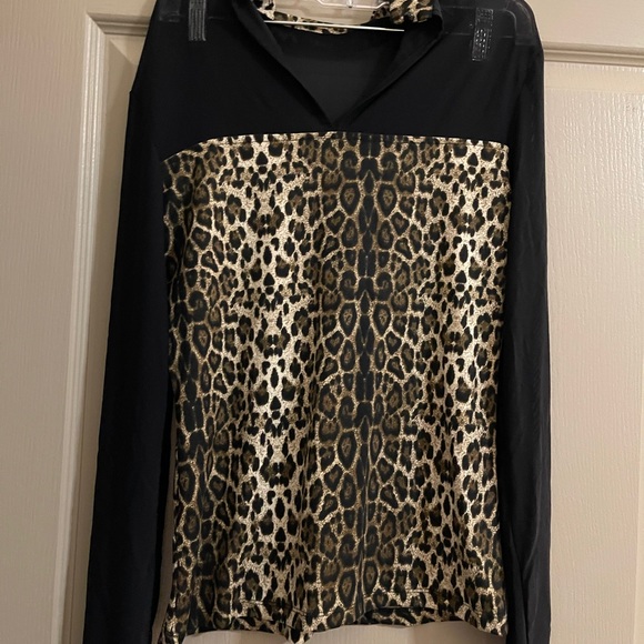 Sheer Leopard Top - Picture 2 of 5